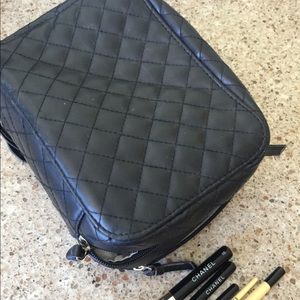 Trish McEvoy Planner - Medium and 5 Brushes